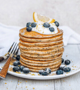 Delicious Lemon Poppy Seed Cloud Pancakes